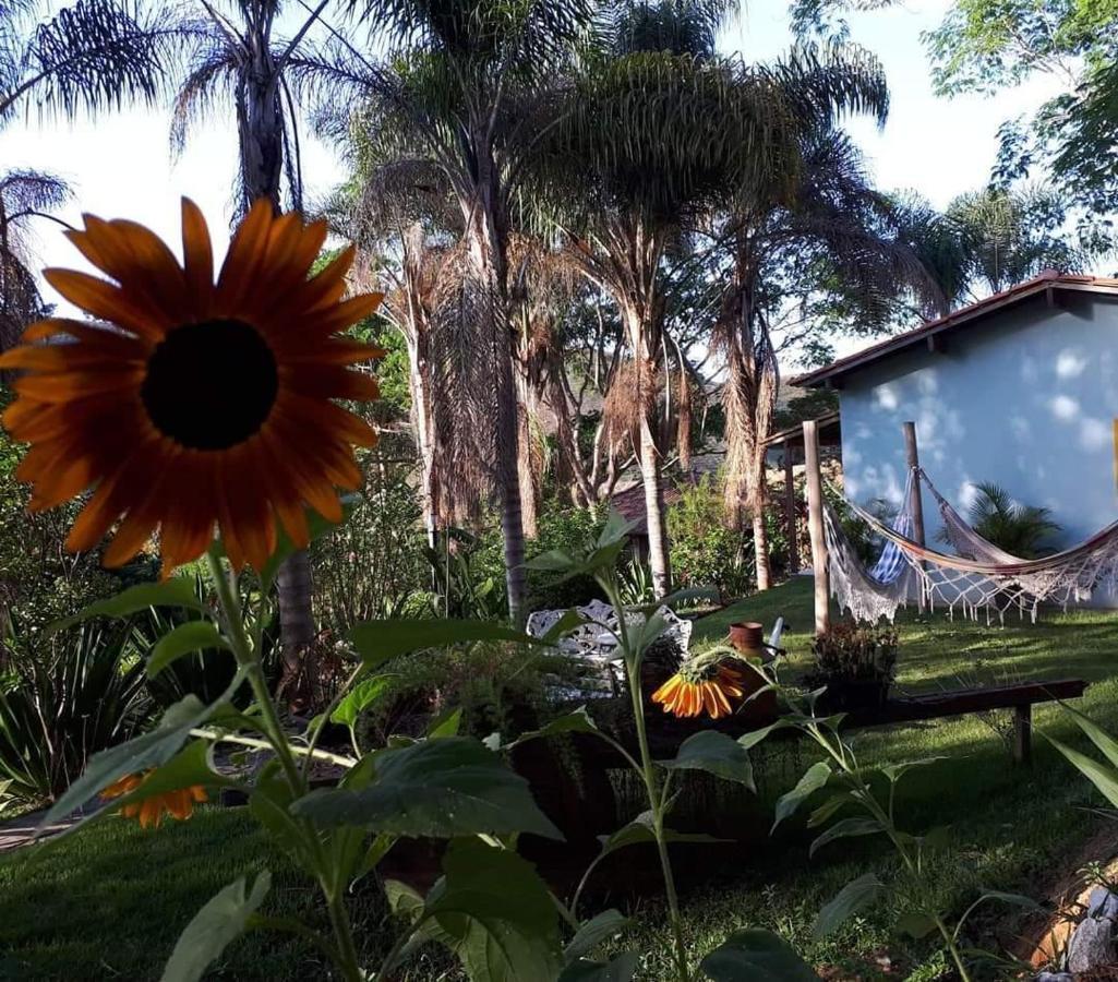 Pousada Chalés dos Montes Santana dos Montes Esterno foto